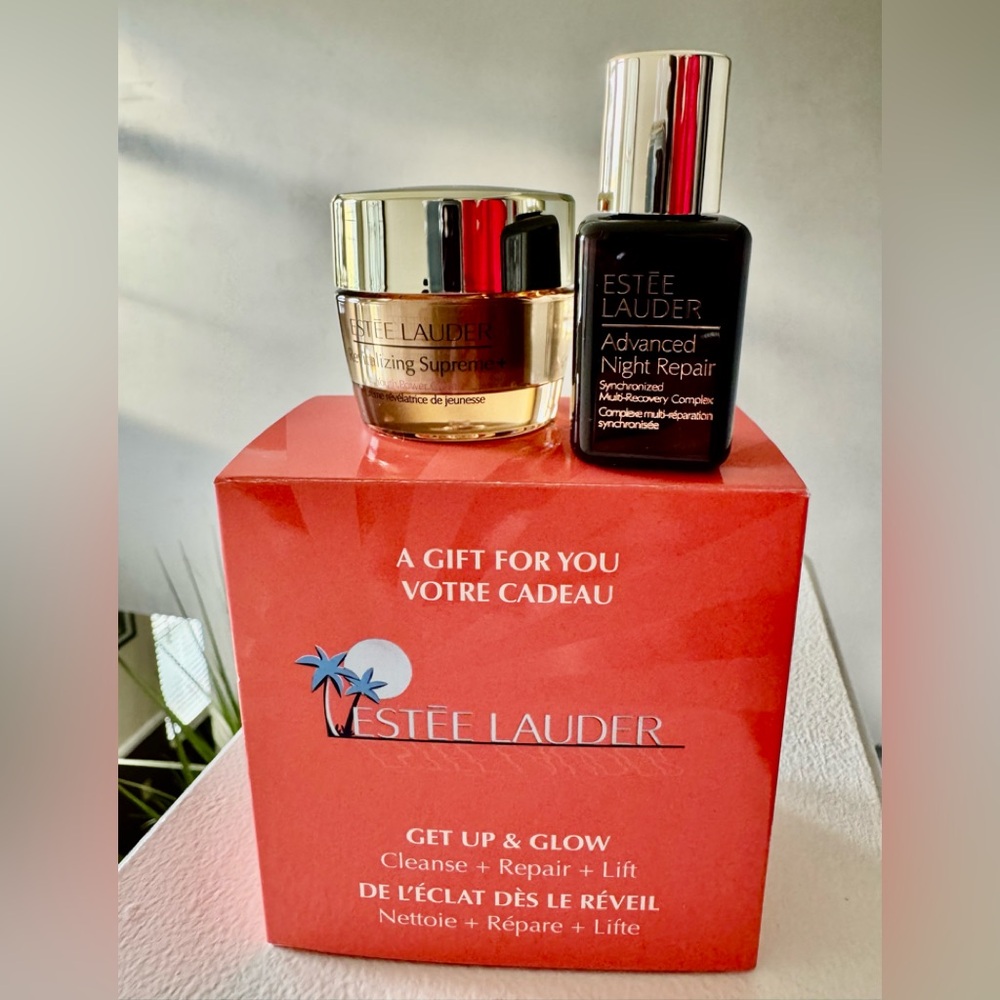 Estée Lauder Red Gift Set Box